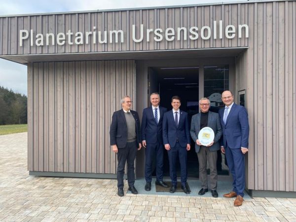 Besuch von Finanzminister F�racker
